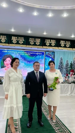 "ҮЗДІК ӘЛЕУМЕТТІК ӘРІПТЕСТІКТІ ДАМЫТУҒА ҚОСҚАН ҮЛЕСІ ҮШІН" ТӨСБЕЛГІСІМЕН МАРАПАТТАЛДЫ.